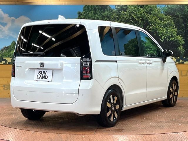 HONDA FREED 2024
