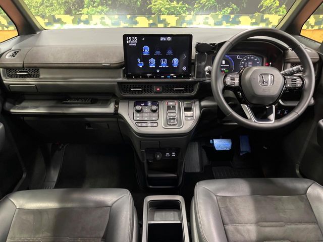 HONDA STEPWAGON e:HEV SPADA 2023