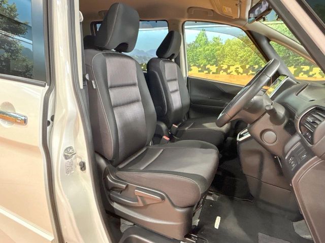 NISSAN SERENA  S-HYBRID 2019