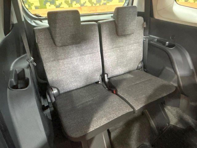 TOYOTA SIENTA HYBRID 2025