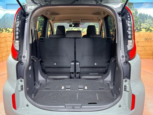 TOYOTA SIENTA HYBRID 2025