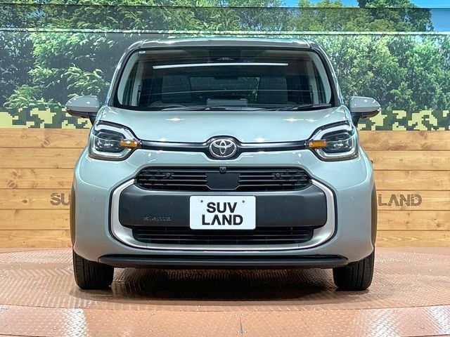 TOYOTA SIENTA HYBRID 2025