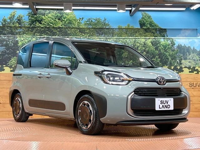 TOYOTA SIENTA HYBRID 2025