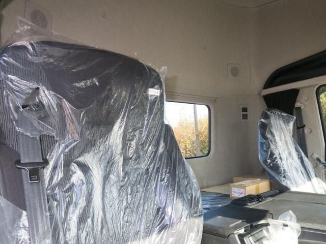 MITSUBISHI FUSOU SUPER GREAT 2025