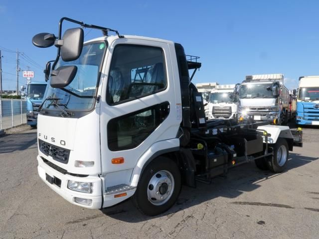 MITSUBISHI FUSOU FIGHTER 2024