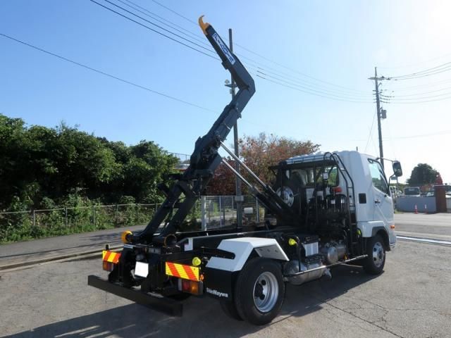 MITSUBISHI FUSOU FIGHTER 2024