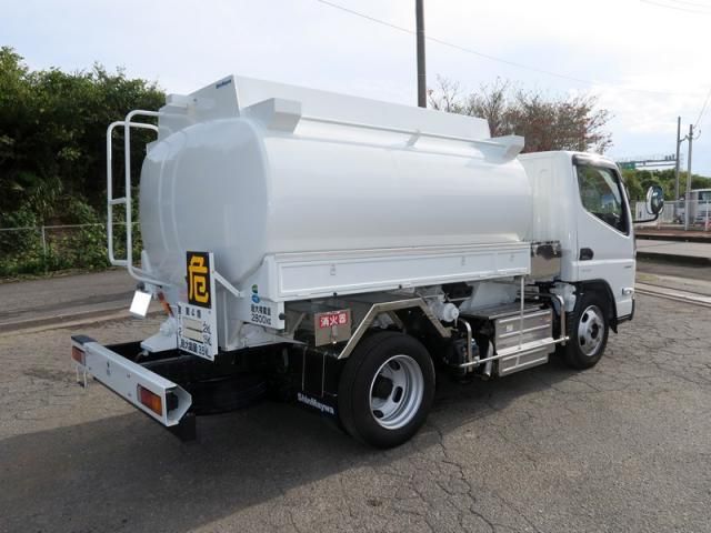 MITSUBISHI CANTER 2023