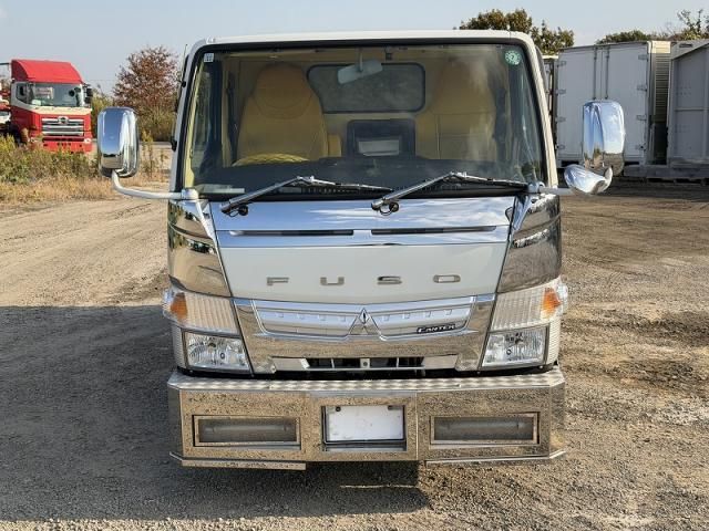 MITSUBISHI CANTER 2016