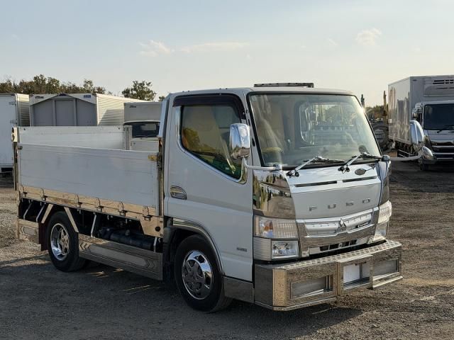 MITSUBISHI CANTER 2016