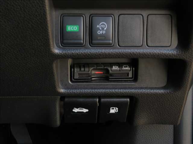 NISSAN X-TRAIL 2WD 2017