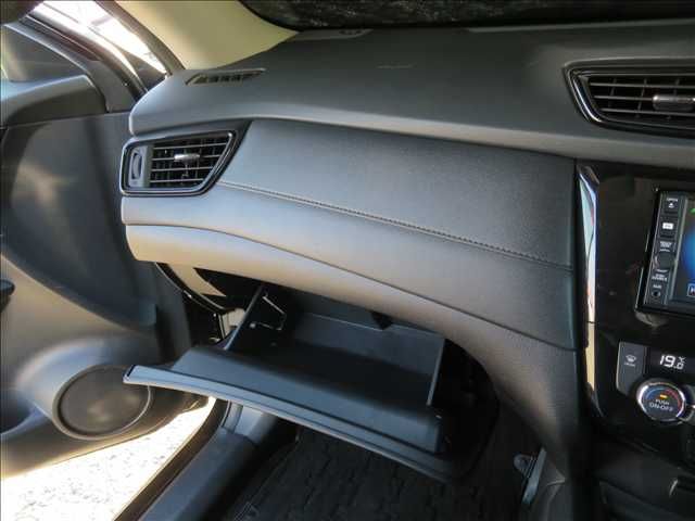 NISSAN X-TRAIL 2WD 2017