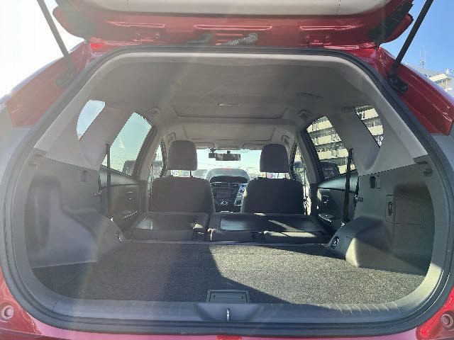 TOYOTA PRIUS Alpha 2013