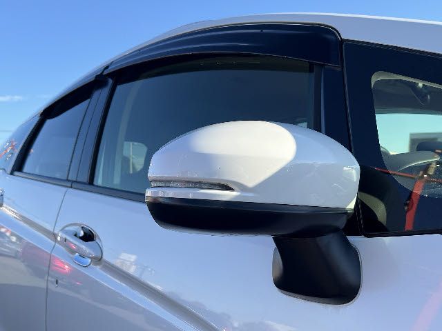 HONDA SHUTTLE HYBRID 2016