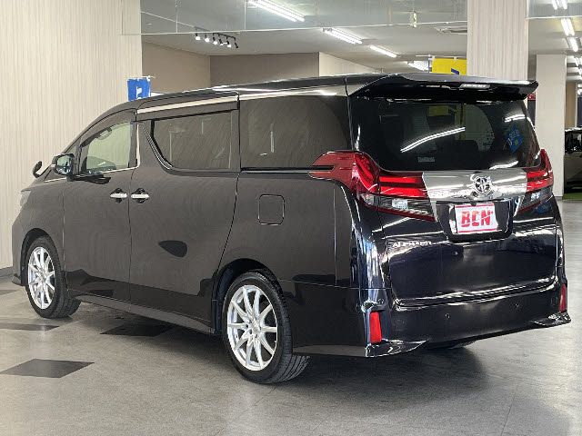 TOYOTA ALPHARD 2016