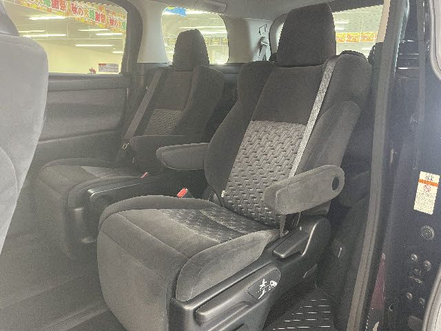 TOYOTA ALPHARD 2016