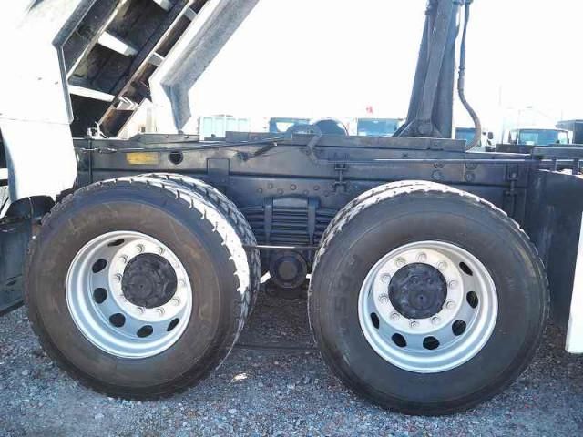 MITSUBISHI FUSOU SUPER GREAT 2011