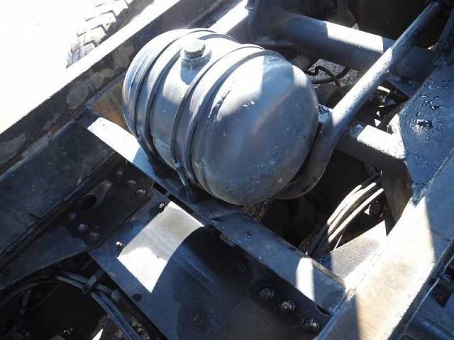 MITSUBISHI FUSOU SUPER GREAT 2011