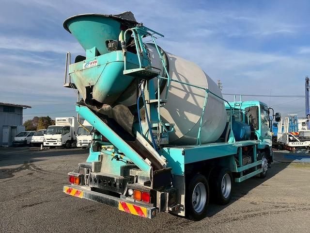 NISSAN DIESEL CONDOR 2014