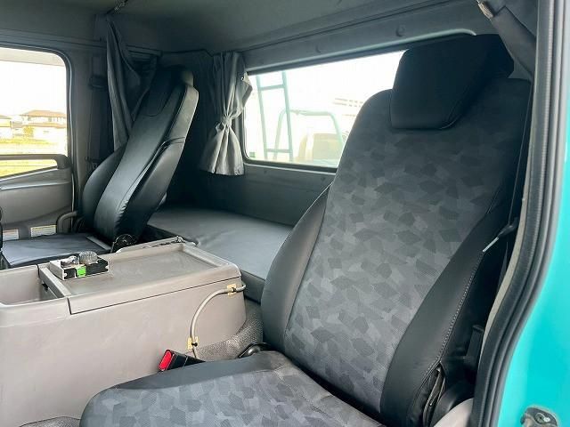 NISSAN DIESEL CONDOR 2014