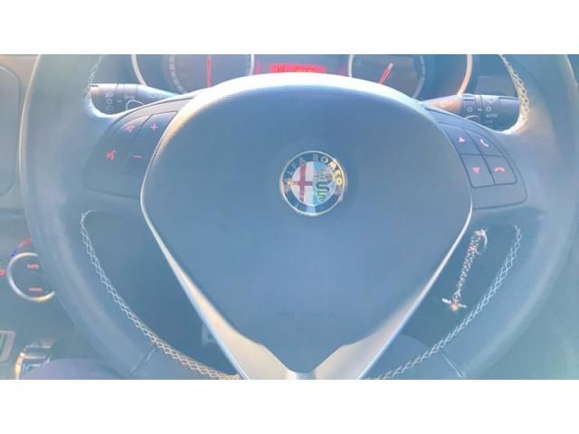 ALFAROMEO ALFAROMEO Giulietta 2015