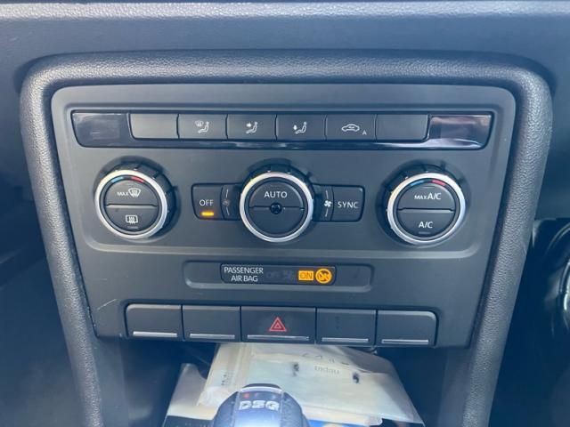 VOLKSWAGEN VOLKSWAGEN The BEETLE 2013