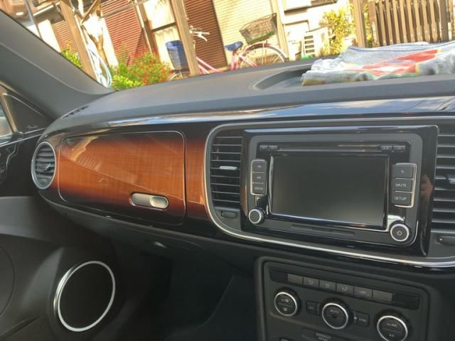 VOLKSWAGEN VOLKSWAGEN The BEETLE 2013