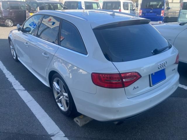 AUDI AUDI A4 AVANT 2015