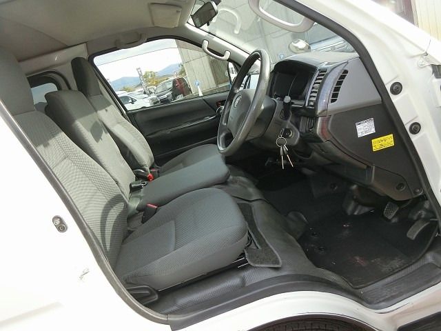 TOYOTA REGIUSACE van 2WD 2013