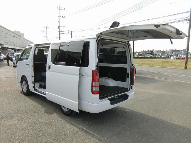 TOYOTA REGIUSACE van 2WD 2013