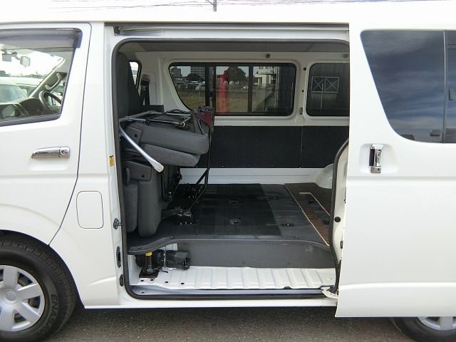 TOYOTA REGIUSACE van 2WD 2013