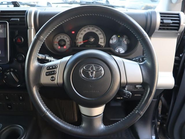 TOYOTA FJ CRUISER 4WD 2015