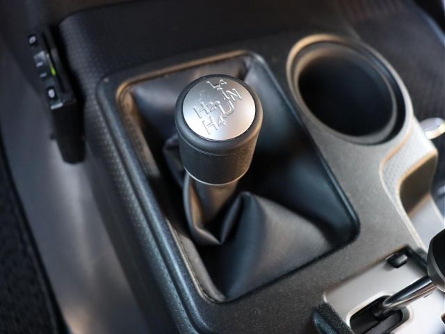 TOYOTA FJ CRUISER 4WD 2015