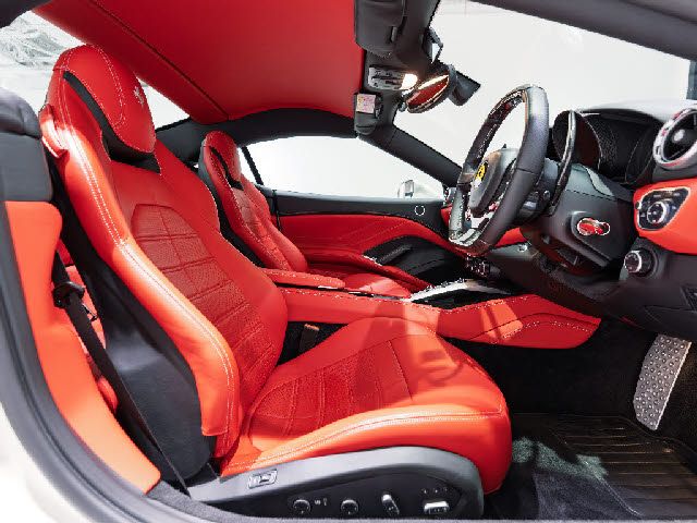 FERRARI FERRARI California T 2017