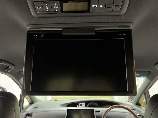 TOYOTA ESTIMA HYBRID 4WD 2016