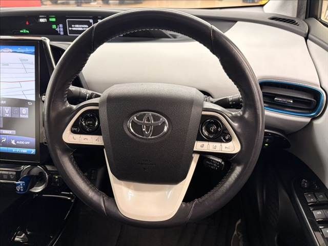 TOYOTA PRIUS PHV 2017