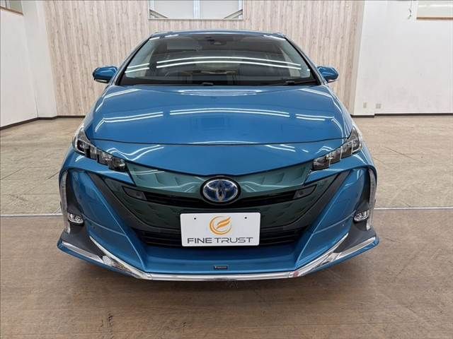 TOYOTA PRIUS PHV 2017