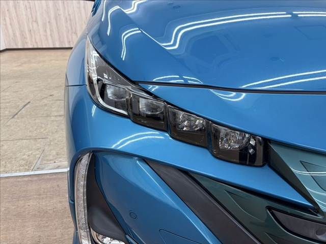 TOYOTA PRIUS PHV 2017