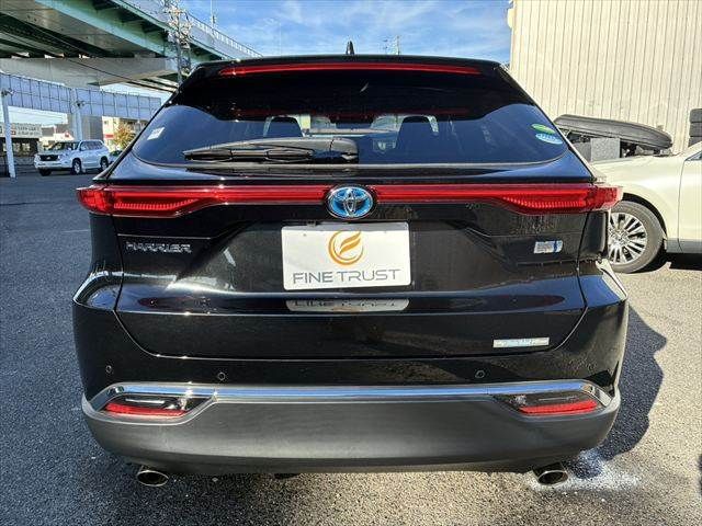 TOYOTA HARRIER HYBRID 2020