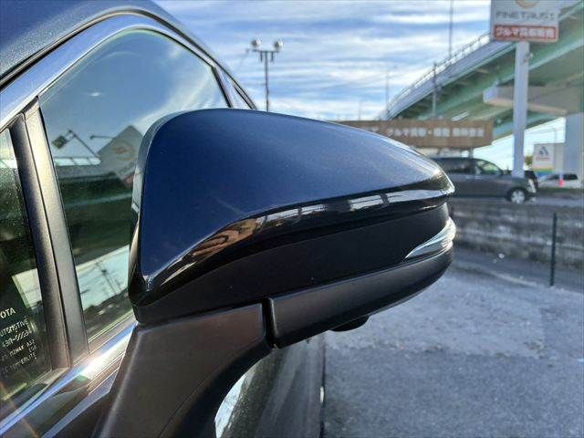 TOYOTA HARRIER HYBRID 2020