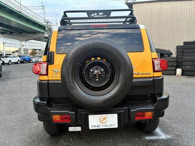 TOYOTA FJ CRUISER 4WD 2015
