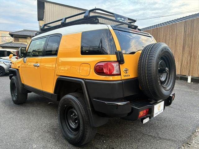 TOYOTA FJ CRUISER 4WD 2015