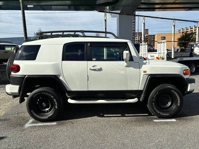 TOYOTA FJ CRUISER 4WD 2011