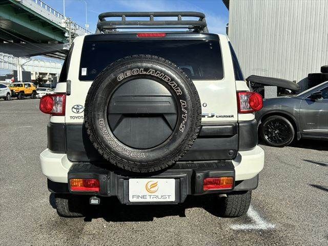 TOYOTA FJ CRUISER 4WD 2011