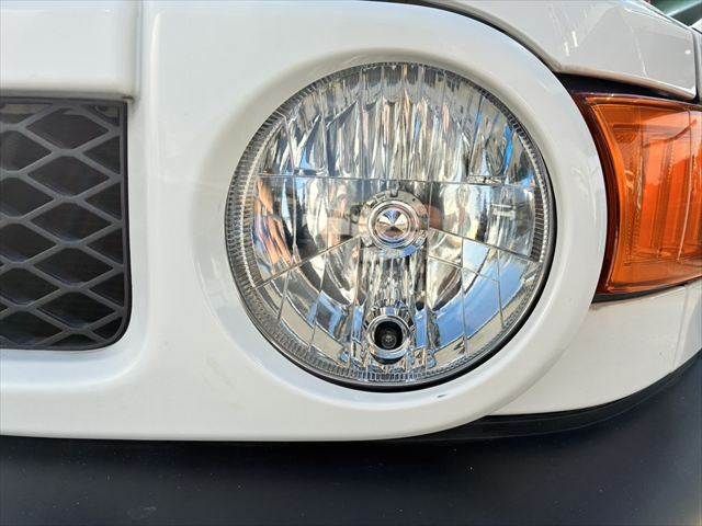 TOYOTA FJ CRUISER 4WD 2011