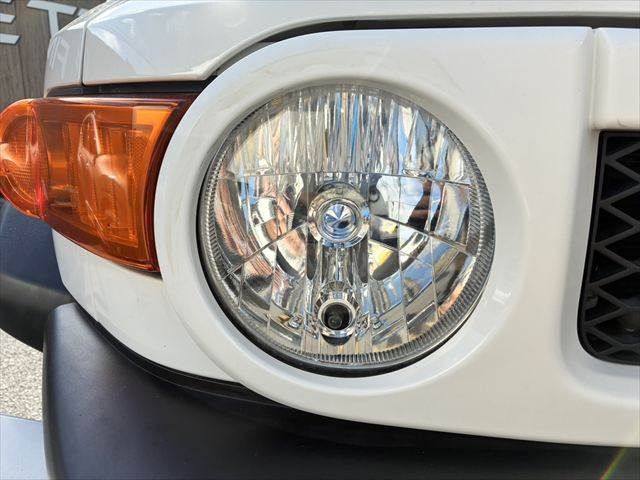 TOYOTA FJ CRUISER 4WD 2011