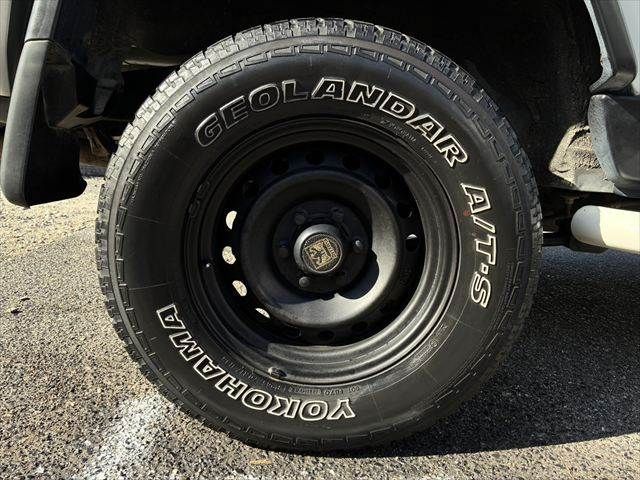 TOYOTA FJ CRUISER 4WD 2011