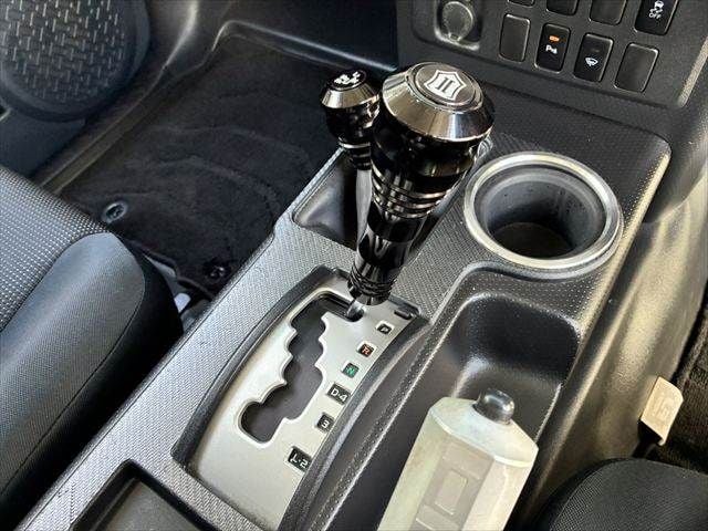 TOYOTA FJ CRUISER 4WD 2011