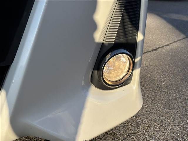 TOYOTA NOAH 4WD 2017