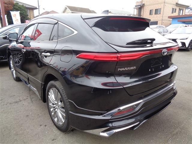 TOYOTA HARRIER 2WD 2024