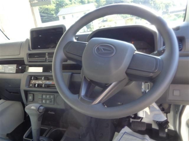 DAIHATSU HIJET truck 2025